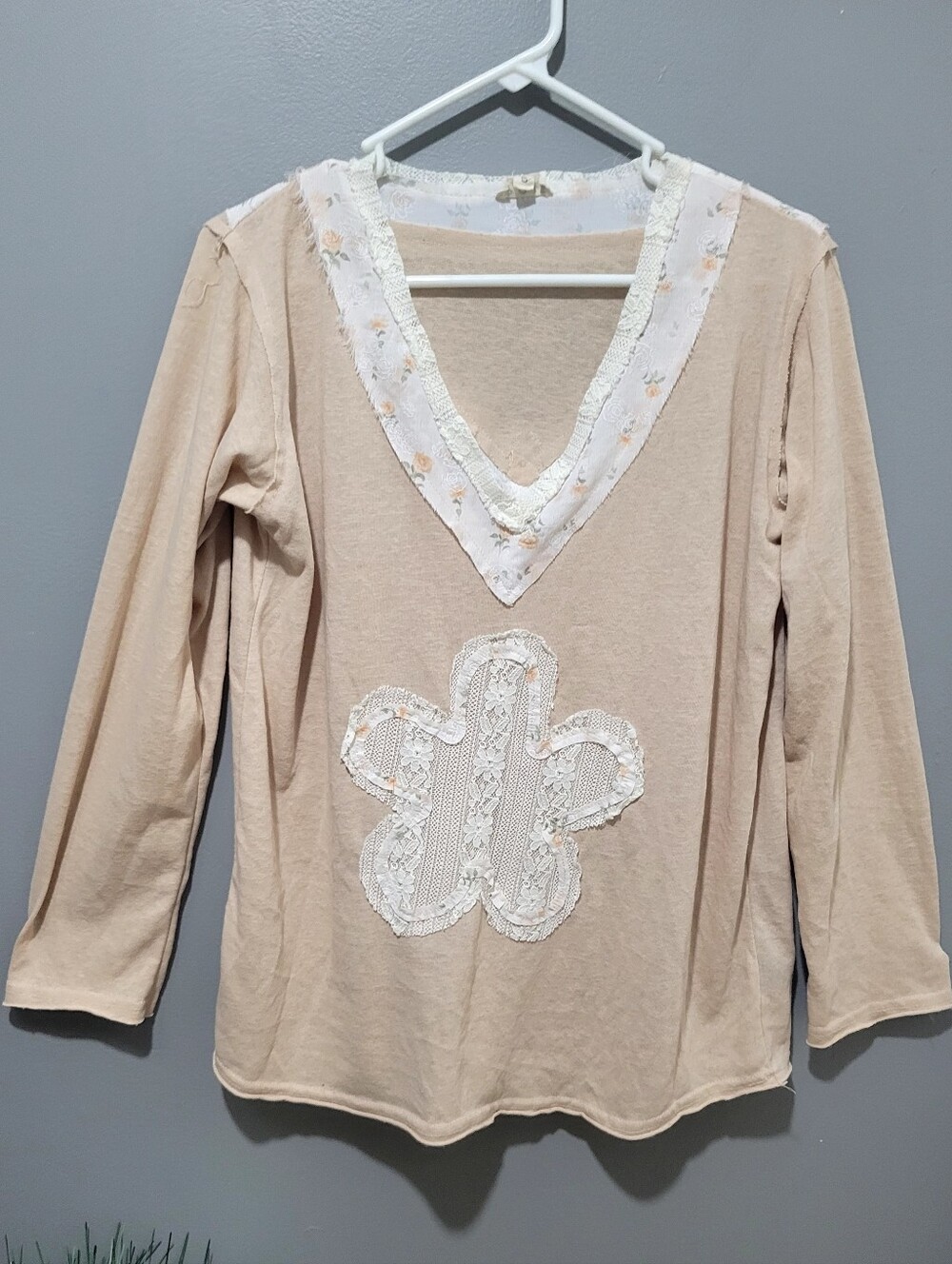 POL Boho Beige Vneck floral Lace Pullover Top Sz S Oversized